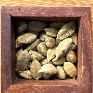 Green cardamom